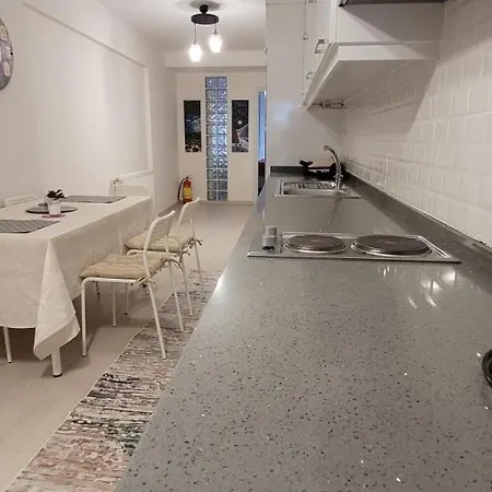 アパート 1 Min To Metro, Cosy Flat For 8 Guests, 1st Floor *