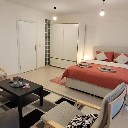 Διαμέρισμα 1 Min To Metro, Cosy Flat For 8 Guests, 1st Floor Κωνσταντινούπολη