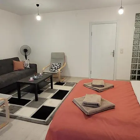 Διαμέρισμα 1 Min To Metro, Cosy Flat For 8 Guests, 1st Floor Κωνσταντινούπολη